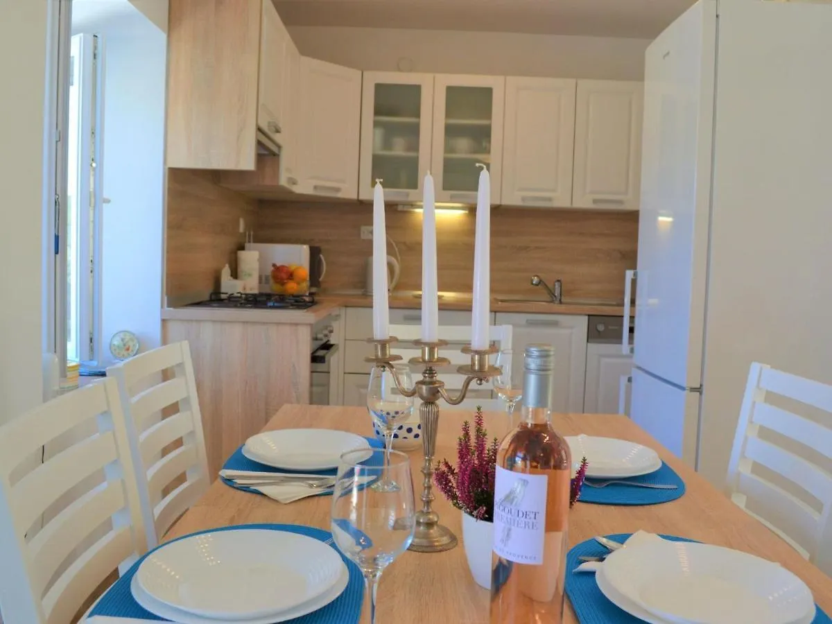 Lovely Holiday Home In Brbinj With Private Pool 0*,