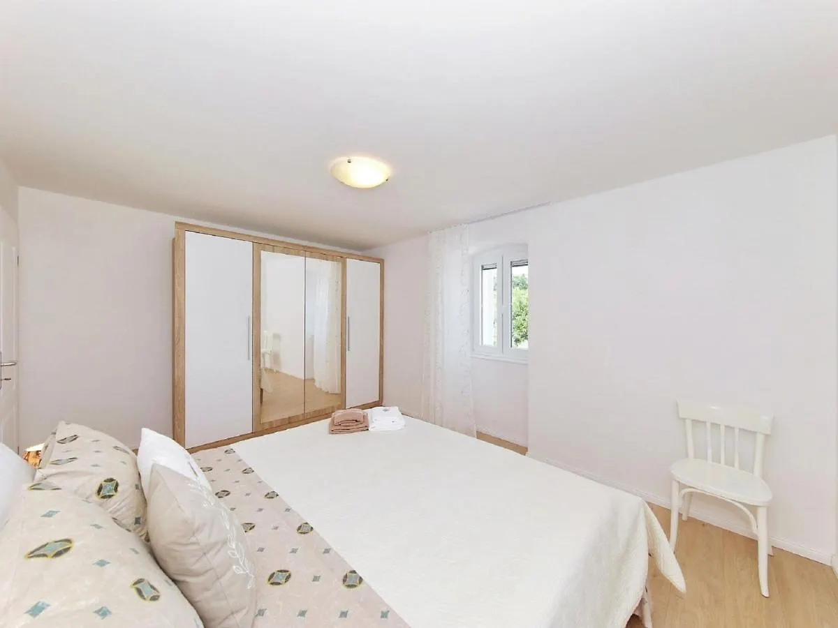 Lovely Holiday Home In Brbinj With Private Pool